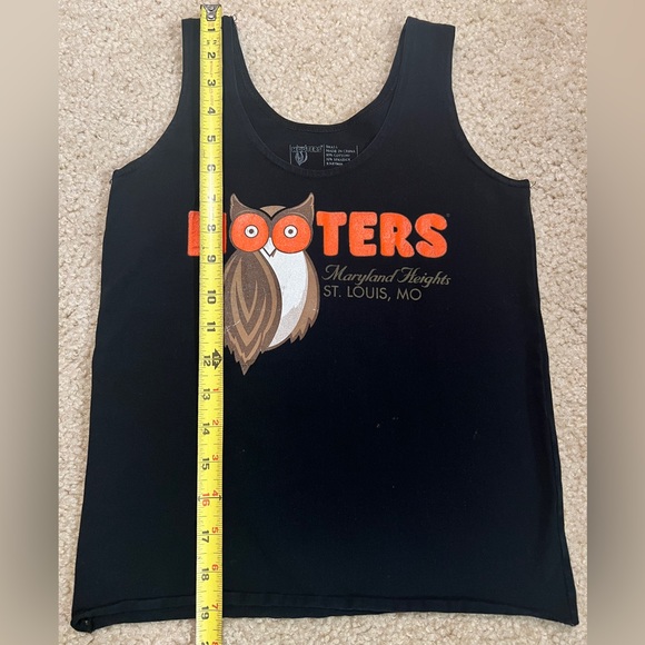 Authentic Hooters black tank top size S - Picture 3 of 6